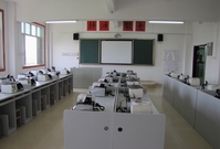广西中等职业学校示范特色专业信息技术实训中心出纳实训室